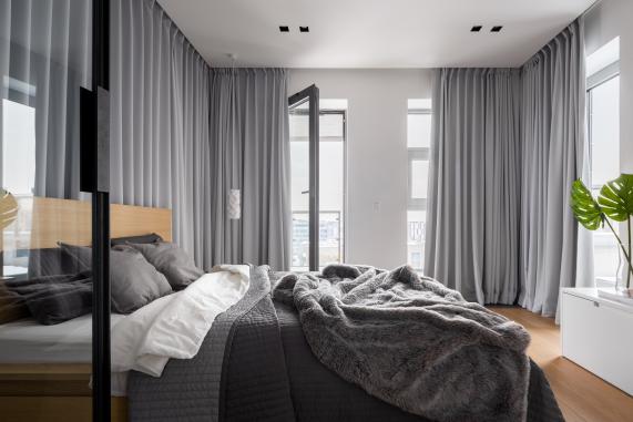A few ways to spruce up your interior spaces with bedroom curtains